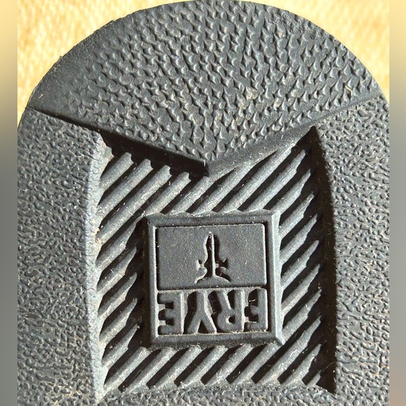 FRYE s9 men’s like new blk boots-Leather in/out-Frye quality-comfort-fit & style - Picture 7 of 8